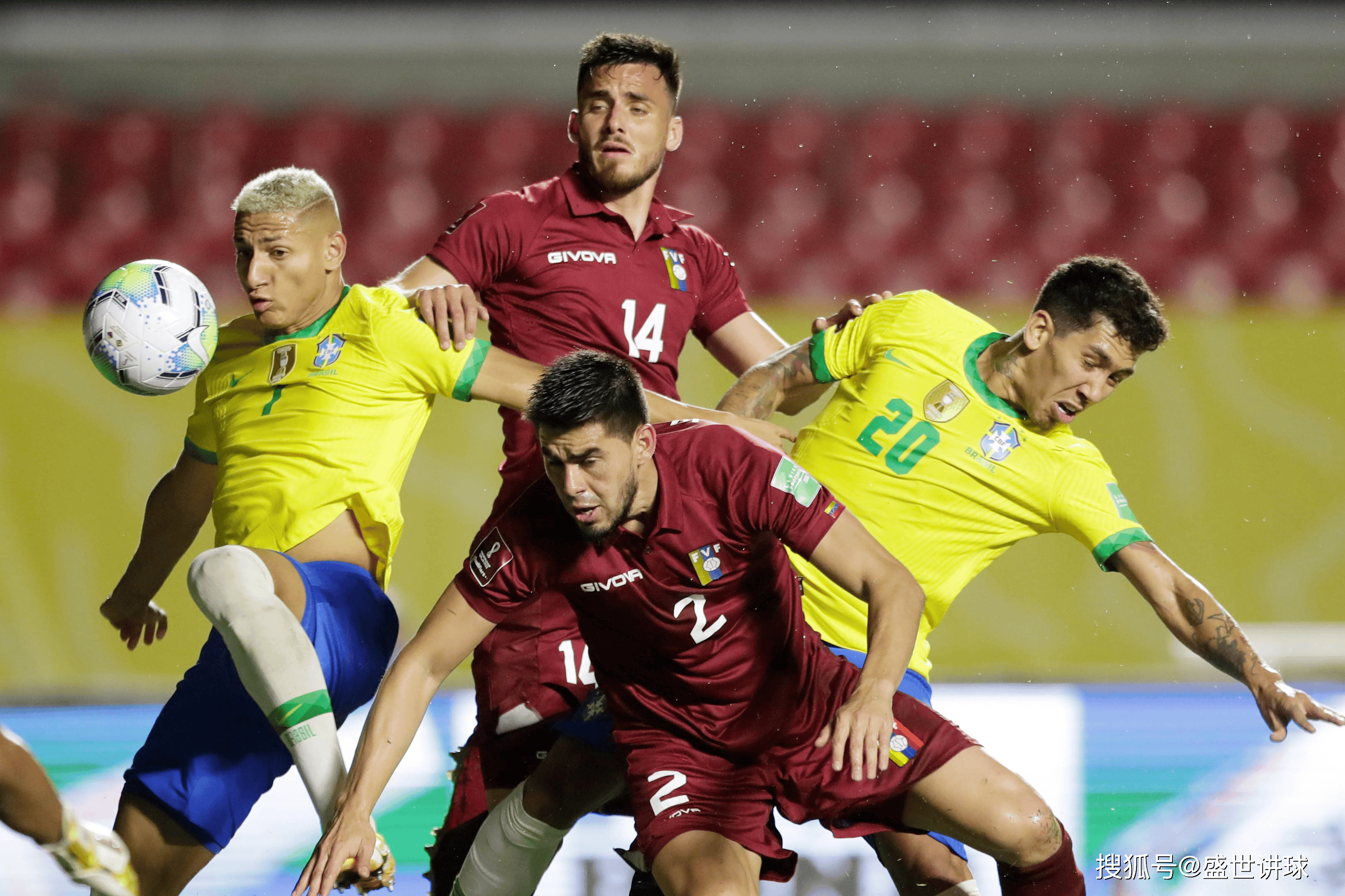 哥斯达黎加国家队备战下轮比赛，展现整体实力的简单介绍